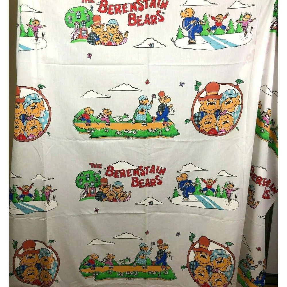 RARE Vintage The Berenstain Bears Flat Twin Bed Sh